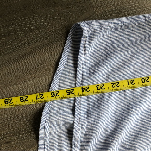 G.H. Bass Co Pinstripe Embroidered Buttondown Sz M - Picture 10 of 11